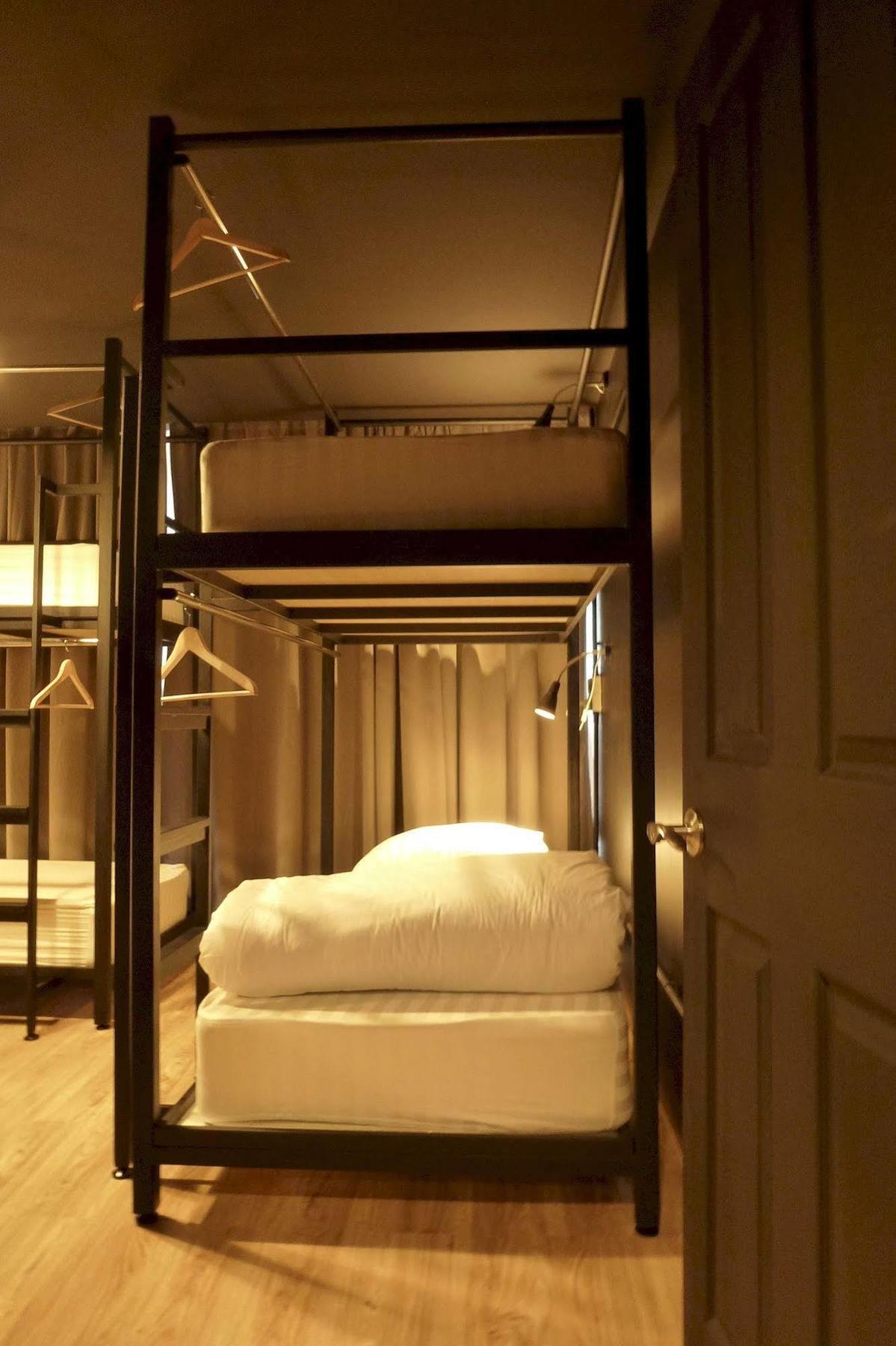 C40Winks Hostel Bangkok Buitenkant foto